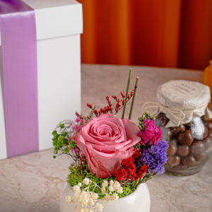 Rosa preservada con chocolate